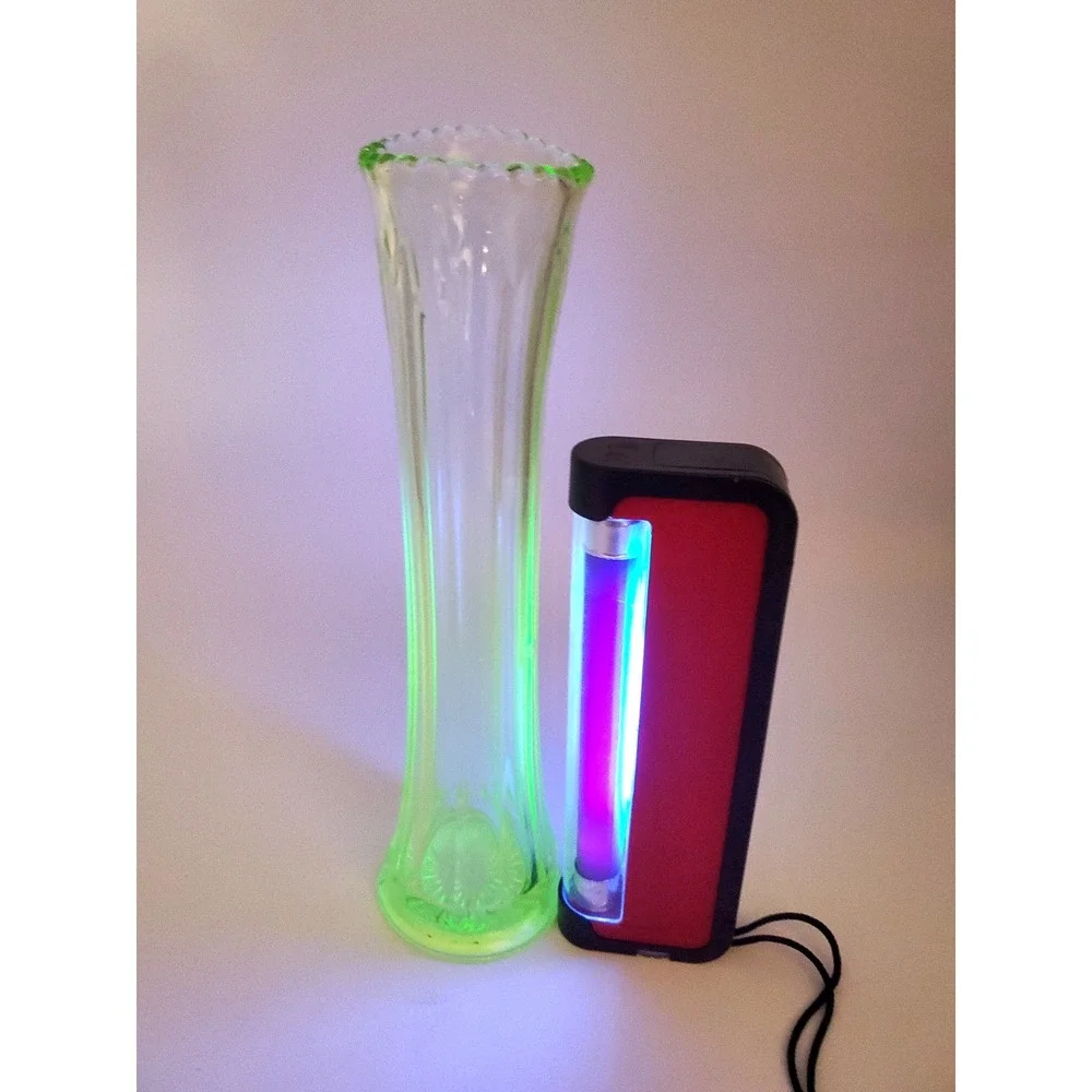Vtg Uranium Swung Ribbed Glass 9